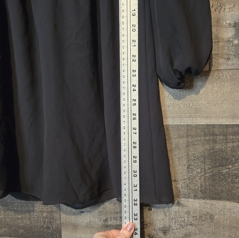 Express Black Long Sleeve V‑Neck Mini Dress - Picture 4 of 5